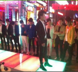 眉山深圳夜总会伴游模特雇用(深圳KTV模特雇用)