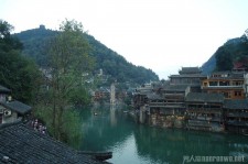 眉山去哪里旅游好(去哪里旅游好玩)