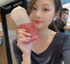 眉山雇用网红商务伴游女(雇用网红商务伴游女员工)