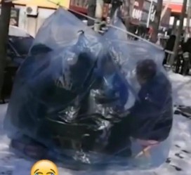 眉山东北大爷带老伴游中国(东北大爷带老伴游中国旅行)