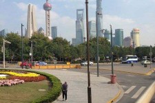 眉山上海自助游(上海自助游团购)