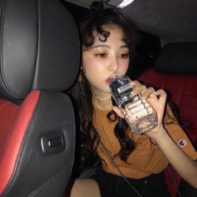 眉山伴游玩耍享受异国风情的美妙光阴