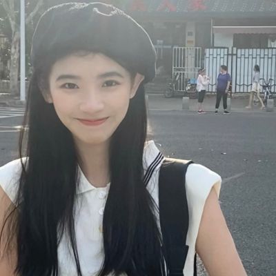 眉山商务伴游带客户去看海豚表演