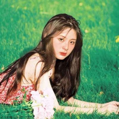 眉山伴游女生谢珞欣的资料