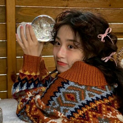 眉山伴游女生郑晓涵的资料