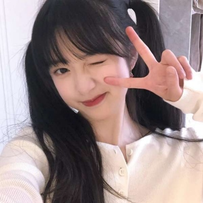 眉山伴游女生李欣怡的资料