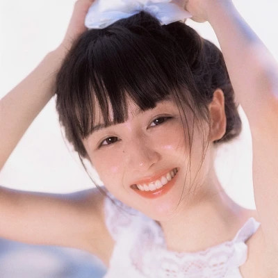眉山伴游女生唐未央的资料