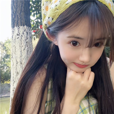 眉山伴游女生上官鹤影的资料
