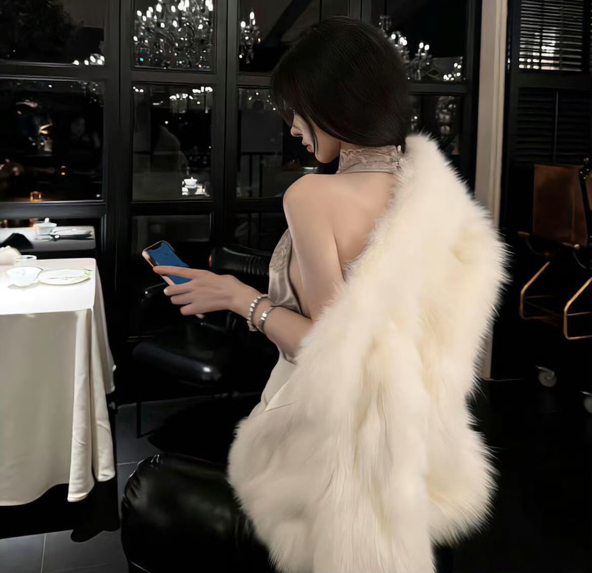 眉山伴游女生月见的资料