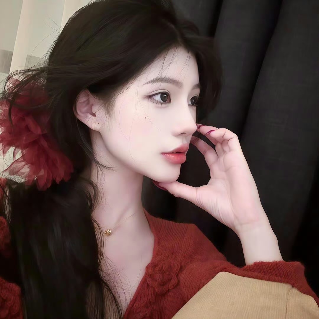 眉山伴游女生周雅雯的资料