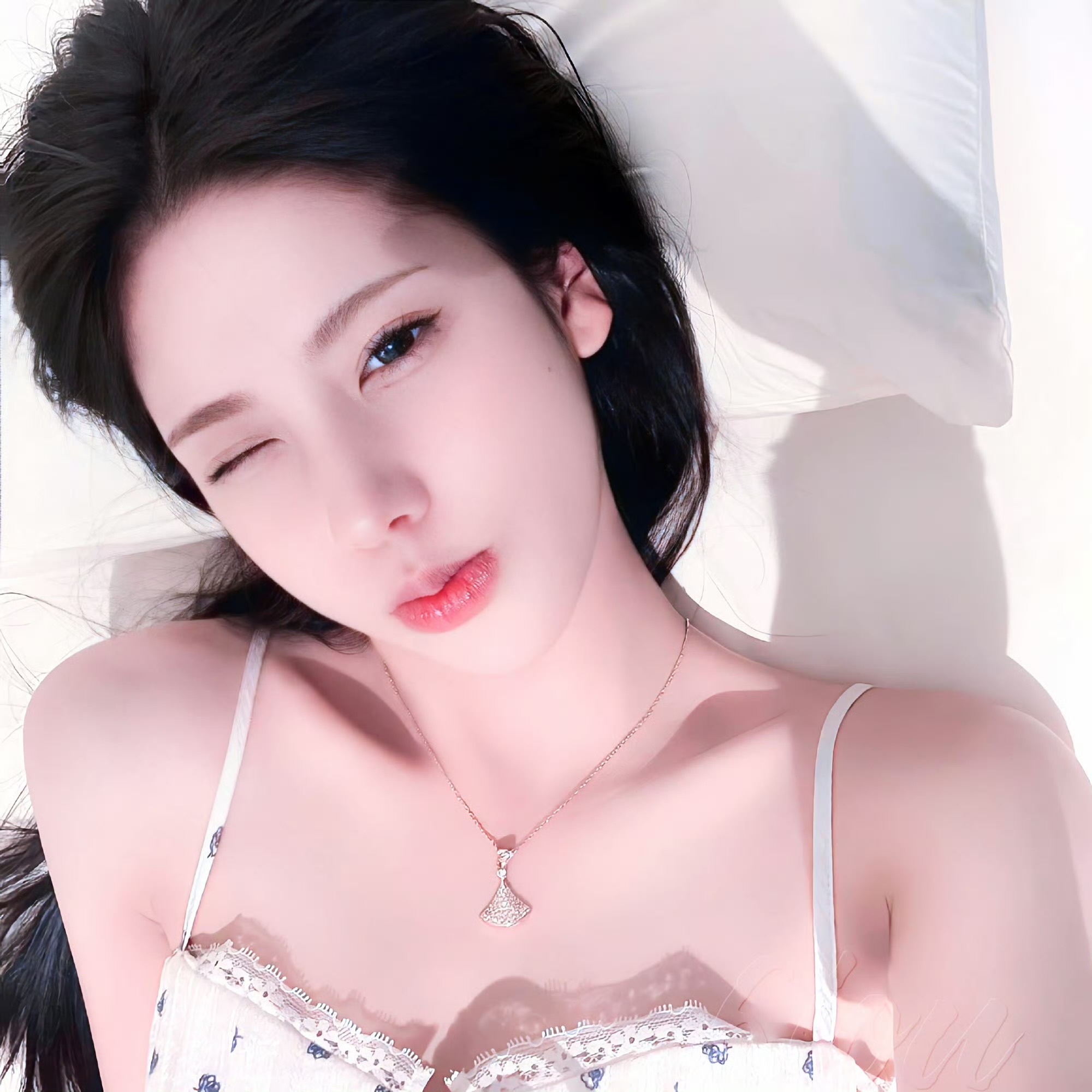 眉山伴游女生 | 林小渔的资料