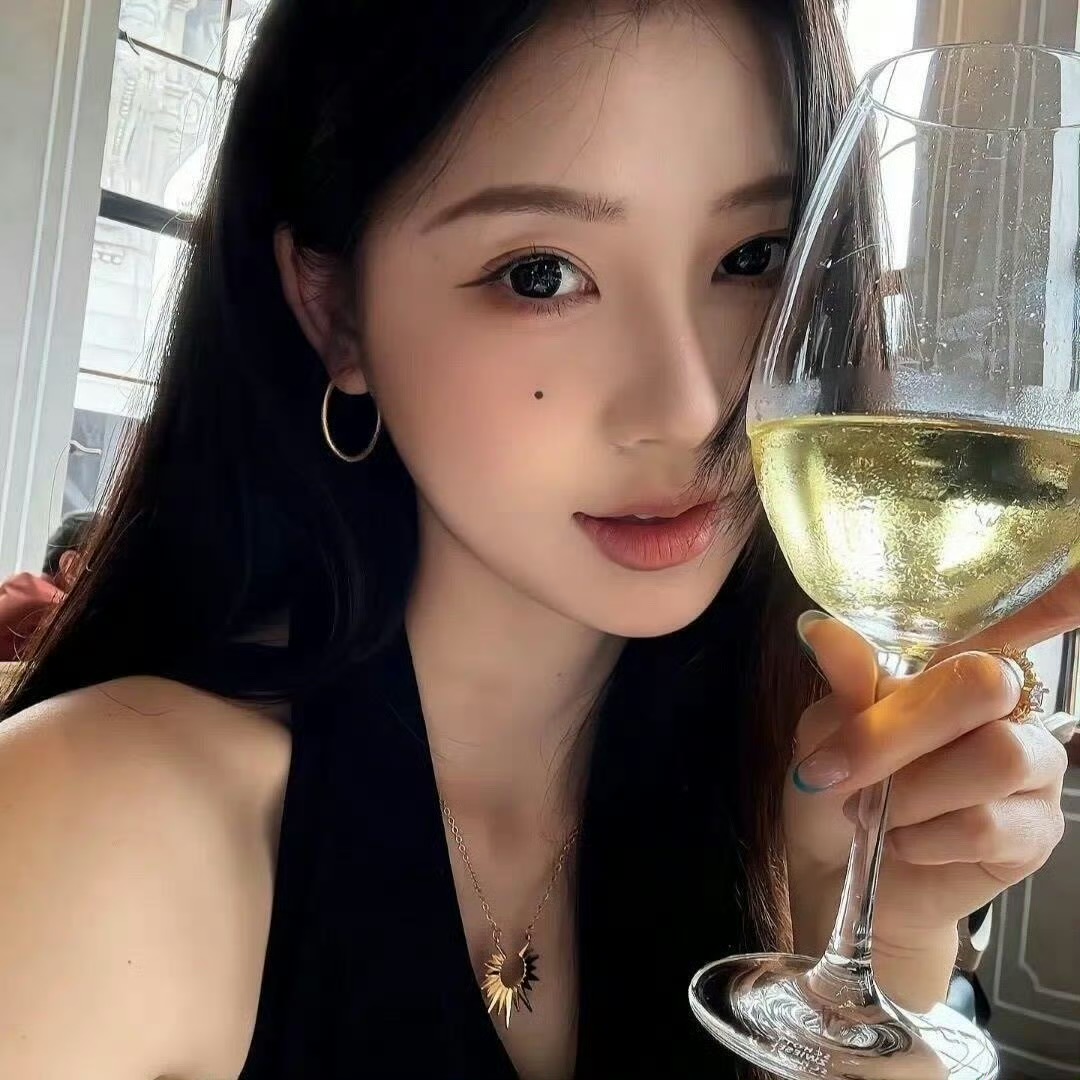 眉山伴游女生 | 张诗涵的资料
